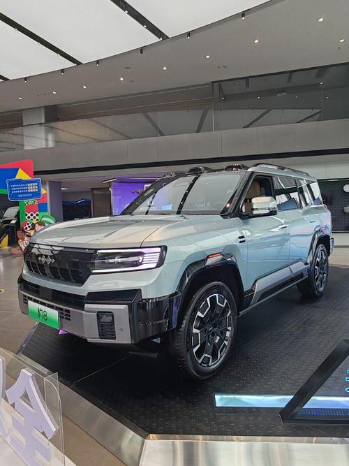 重庆铜梁区万盛耀企业管理咨询比亚迪方程豹硬派越野的爆款，英菲尼迪35周年与你共成长
